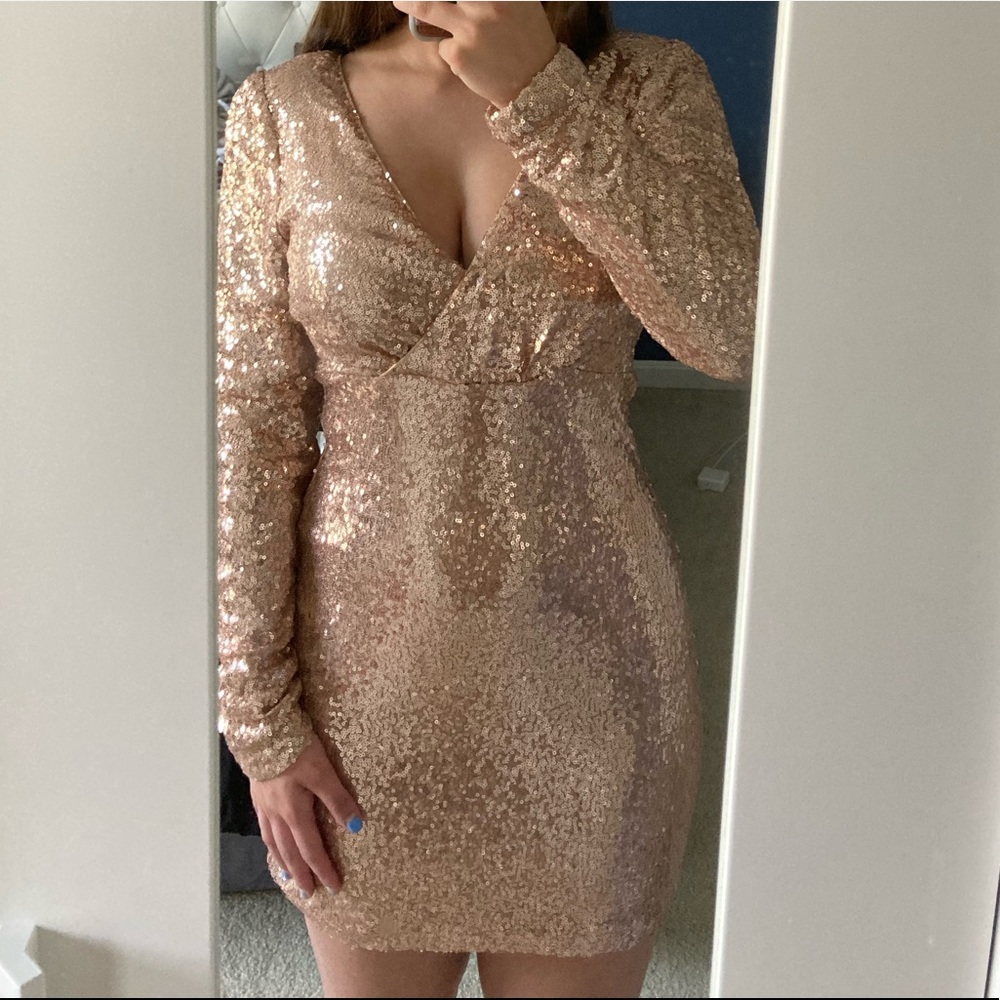 Lulu’s Gold Sequin Long Sleeve Dress